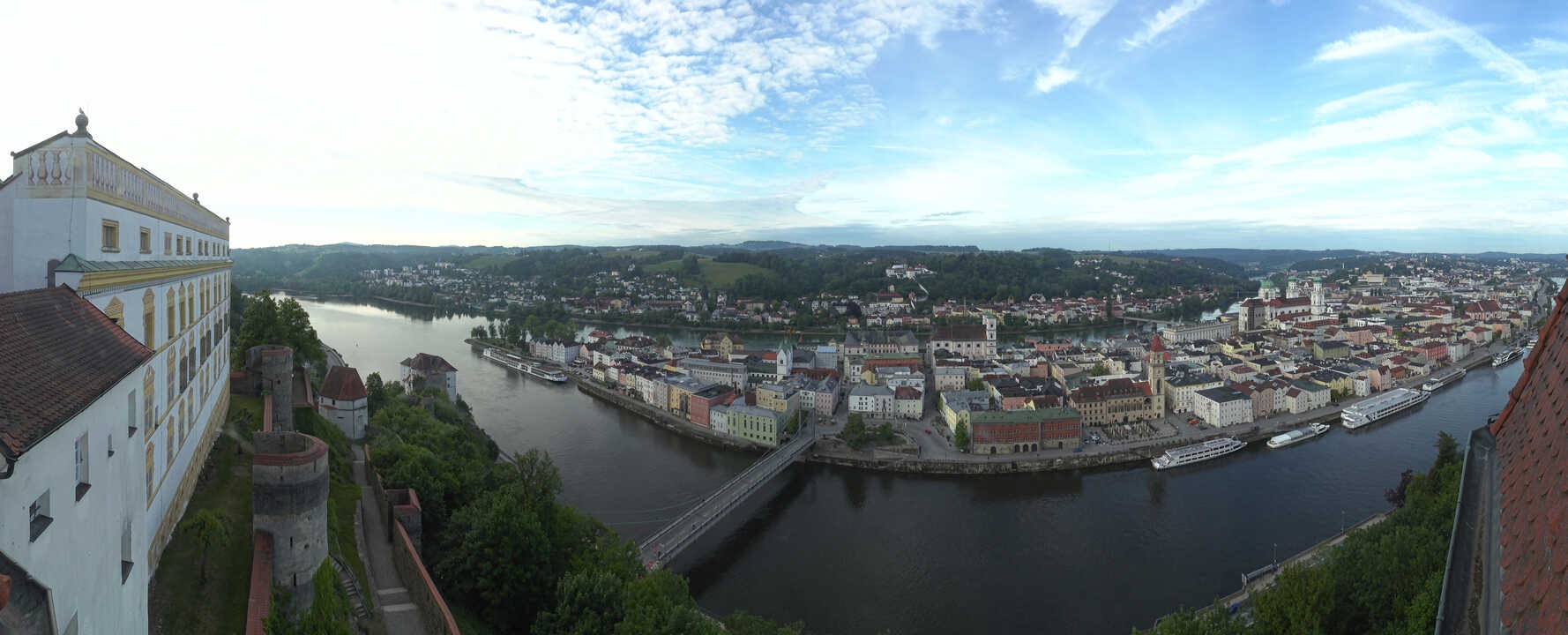 Archiv Foto Webcam Passau: Blick von der Veste Oberhaus auf Donau und Altstadt