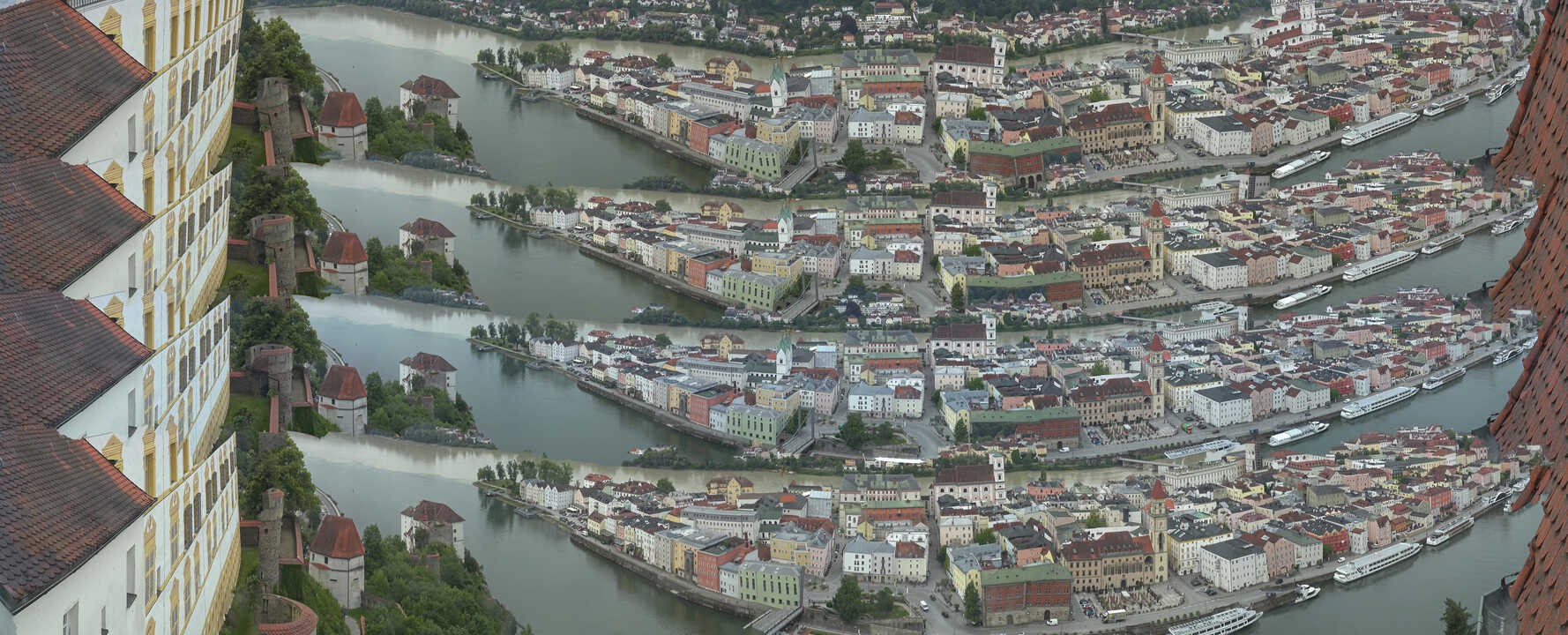 Archiv Foto Webcam Passau: Blick von der Veste Oberhaus auf Donau und Altstadt
