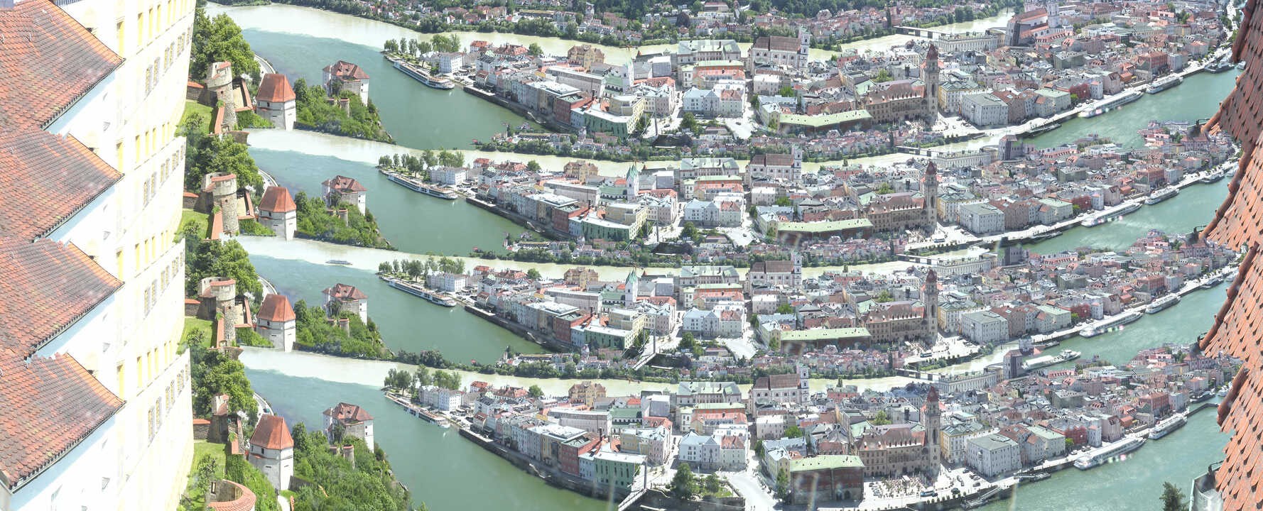 Archiv Foto Webcam Passau: Blick von der Veste Oberhaus auf Donau und Altstadt