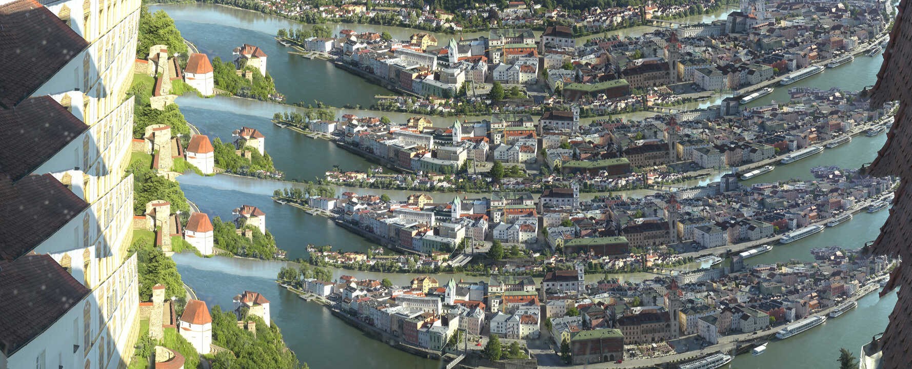Archiv Foto Webcam Passau: Blick von der Veste Oberhaus auf Donau und Altstadt