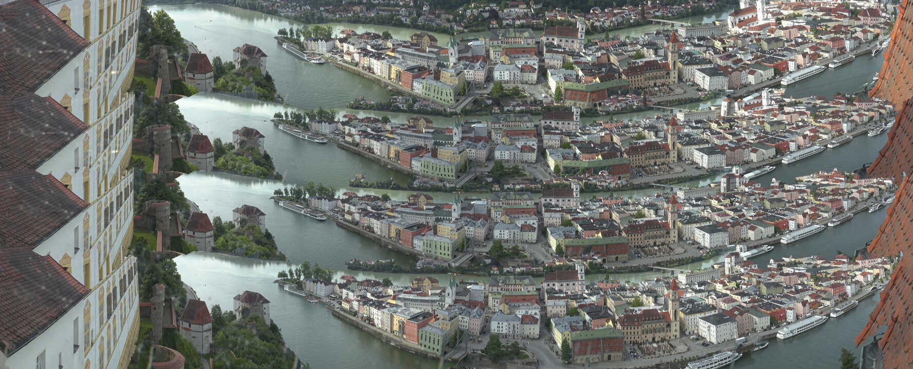 Archiv Foto Webcam Passau: Blick von der Veste Oberhaus auf Donau und Altstadt