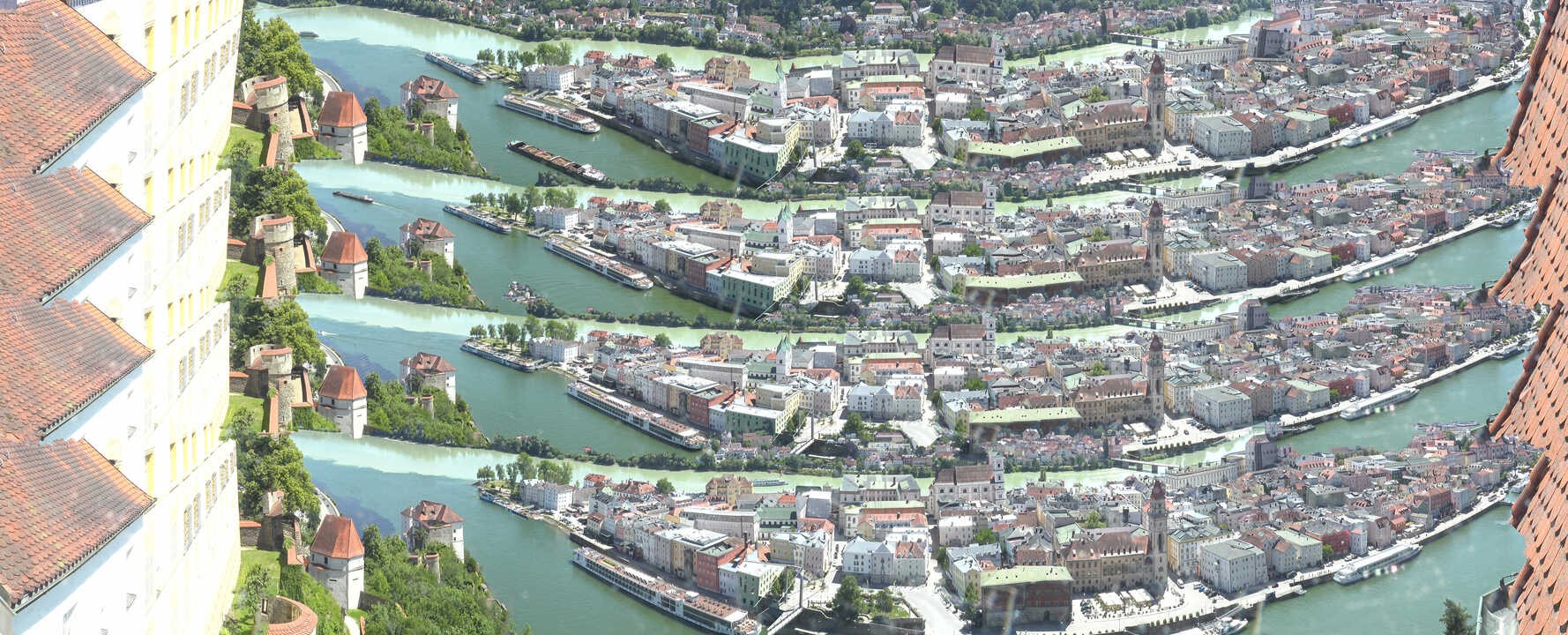 Archiv Foto Webcam Passau: Blick von der Veste Oberhaus auf Donau und Altstadt
