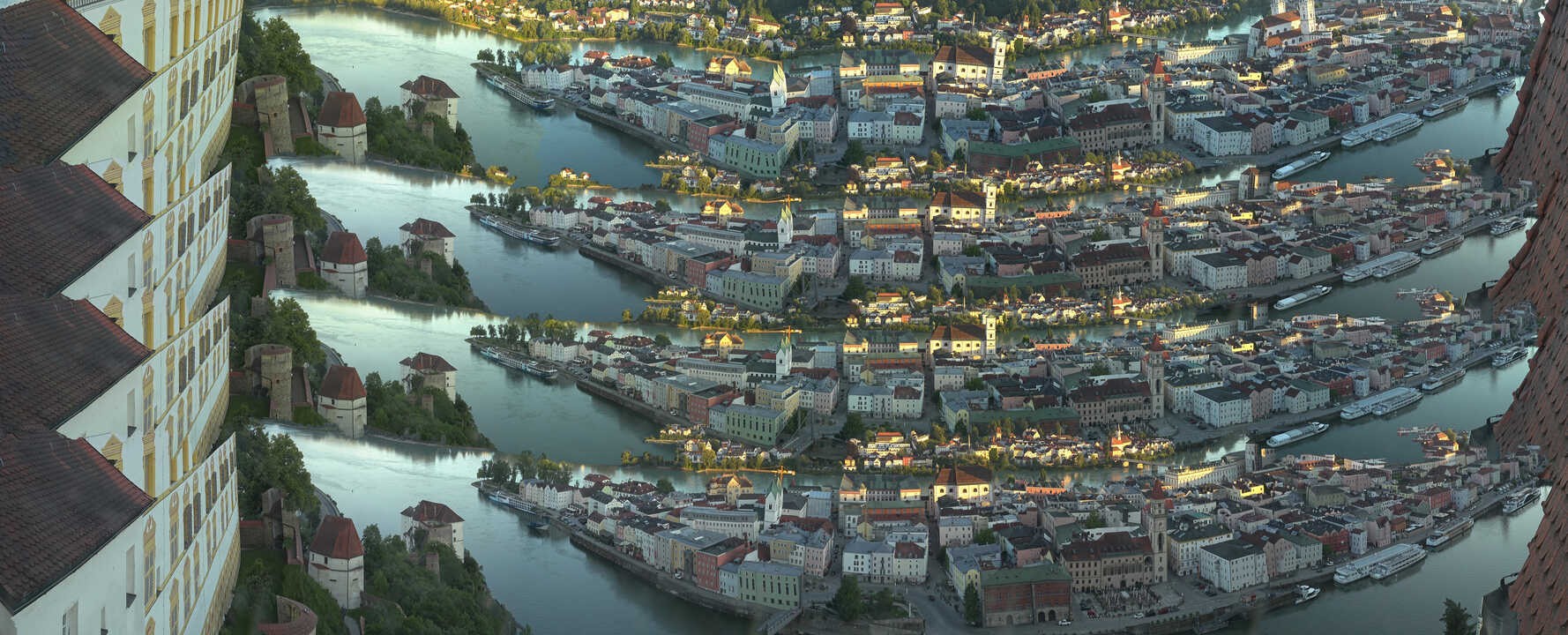 Archiv Foto Webcam Passau: Blick von der Veste Oberhaus auf Donau und Altstadt