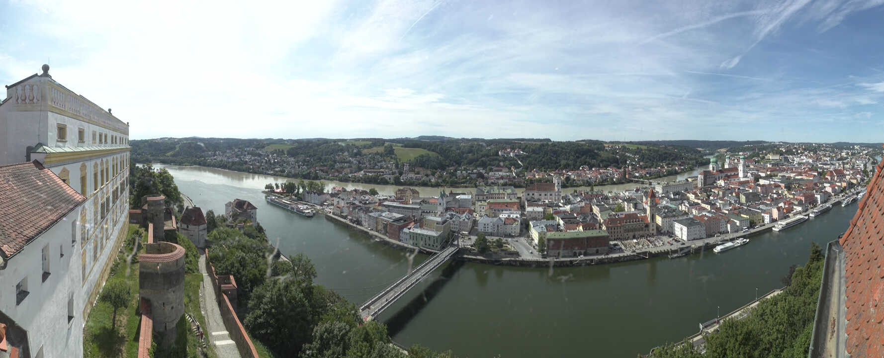 Archiv Foto Webcam Passau: Blick von der Veste Oberhaus auf Donau und Altstadt