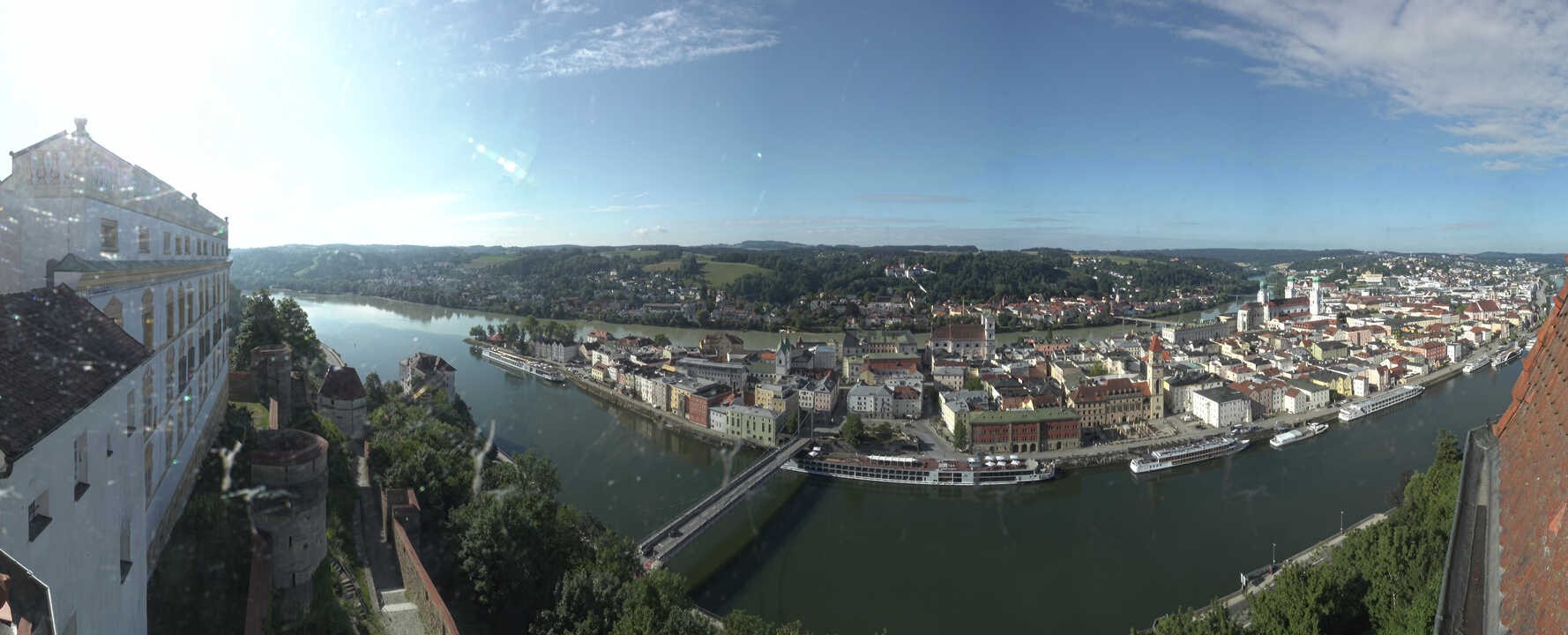 Archiv Foto Webcam Passau: Blick von der Veste Oberhaus auf Donau und Altstadt