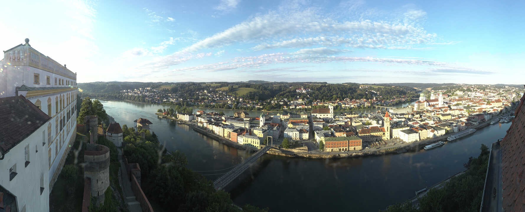 Archiv Foto Webcam Passau: Blick von der Veste Oberhaus auf Donau und Altstadt