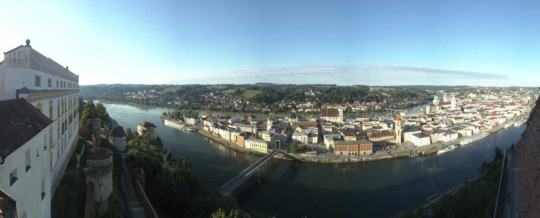 Archiv Foto Webcam Passau: Blick von der Veste Oberhaus auf Donau und Altstadt