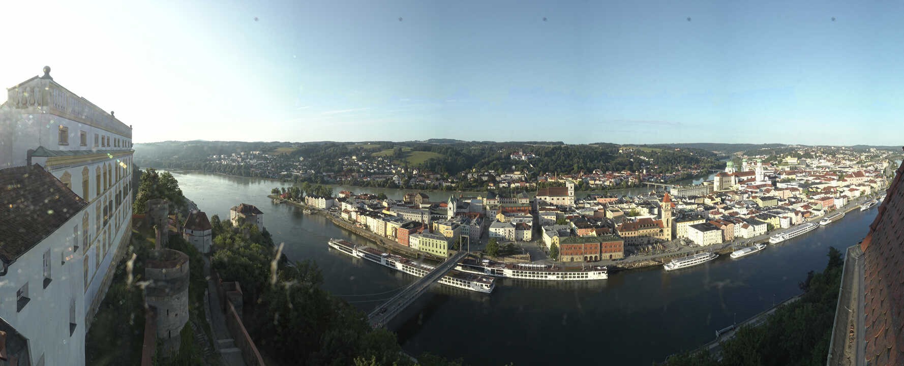 Archiv Foto Webcam Passau: Blick von der Veste Oberhaus auf Donau und Altstadt