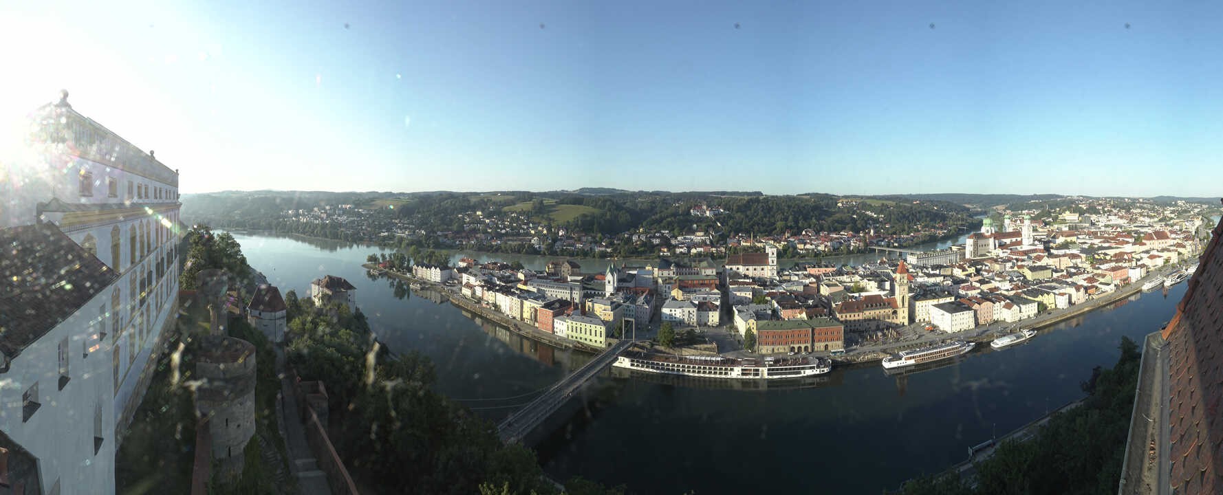 Archiv Foto Webcam Passau: Blick von der Veste Oberhaus auf Donau und Altstadt