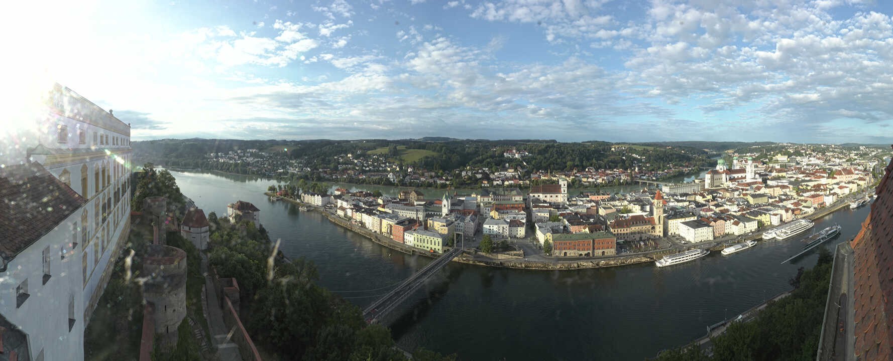 Archiv Foto Webcam Passau: Blick von der Veste Oberhaus auf Donau und Altstadt