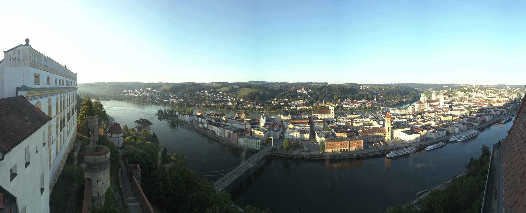 Archiv Foto Webcam Passau: Blick von der Veste Oberhaus auf Donau und Altstadt