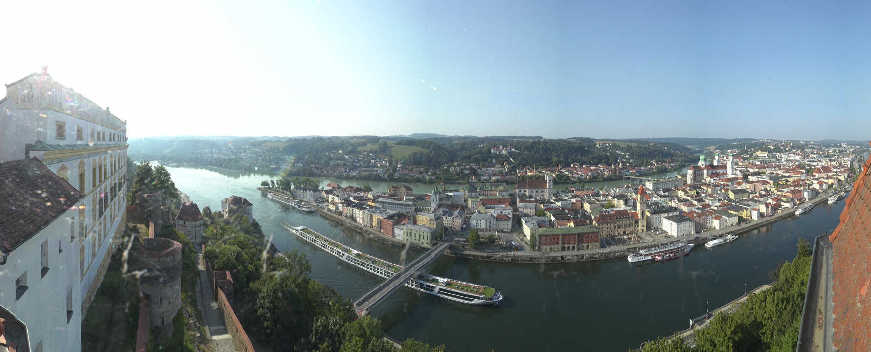 Archiv Foto Webcam Passau: Blick von der Veste Oberhaus auf Donau und Altstadt
