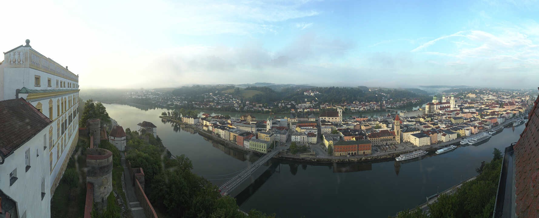 Archiv Foto Webcam Passau: Blick von der Veste Oberhaus auf Donau und Altstadt