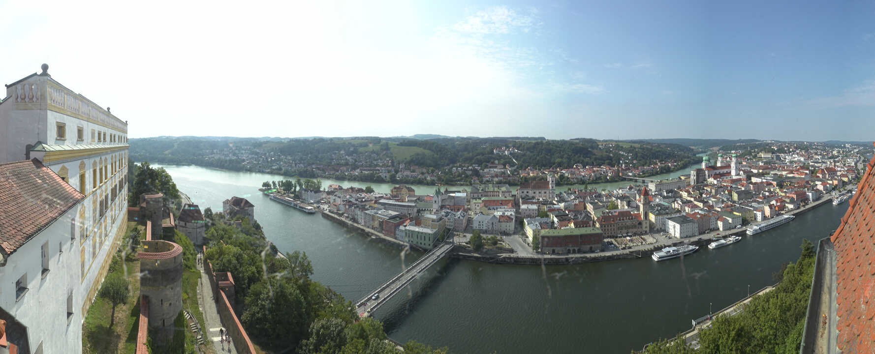 Archiv Foto Webcam Passau: Blick von der Veste Oberhaus auf Donau und Altstadt