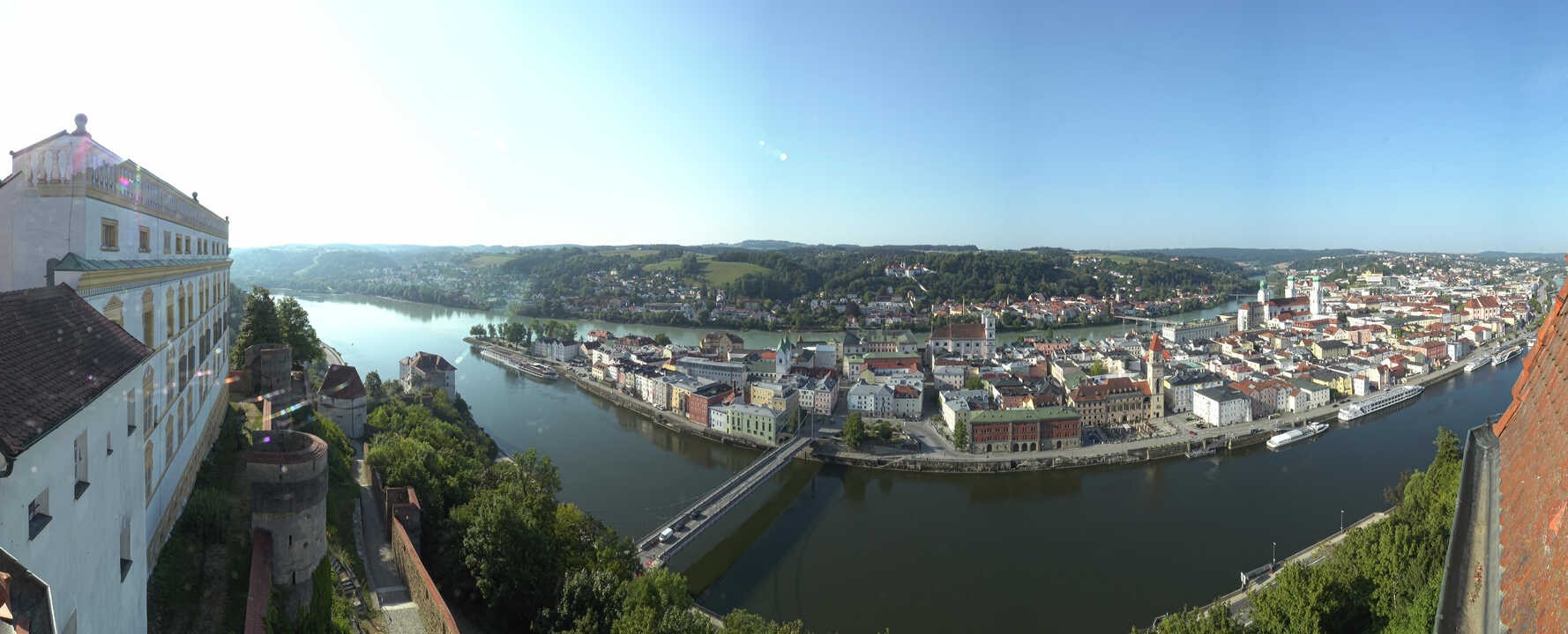 Archiv Foto Webcam Passau: Blick von der Veste Oberhaus auf Donau und Altstadt