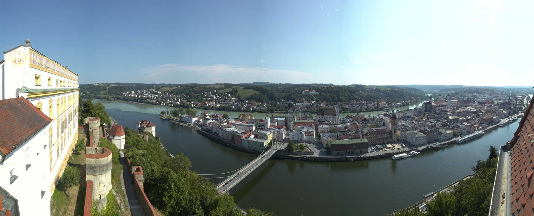 Archiv Foto Webcam Passau: Blick von der Veste Oberhaus auf Donau und Altstadt