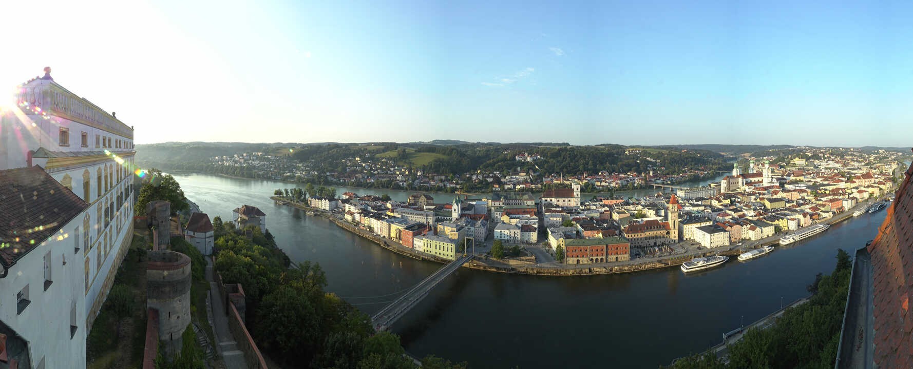 Archiv Foto Webcam Passau: Blick von der Veste Oberhaus auf Donau und Altstadt