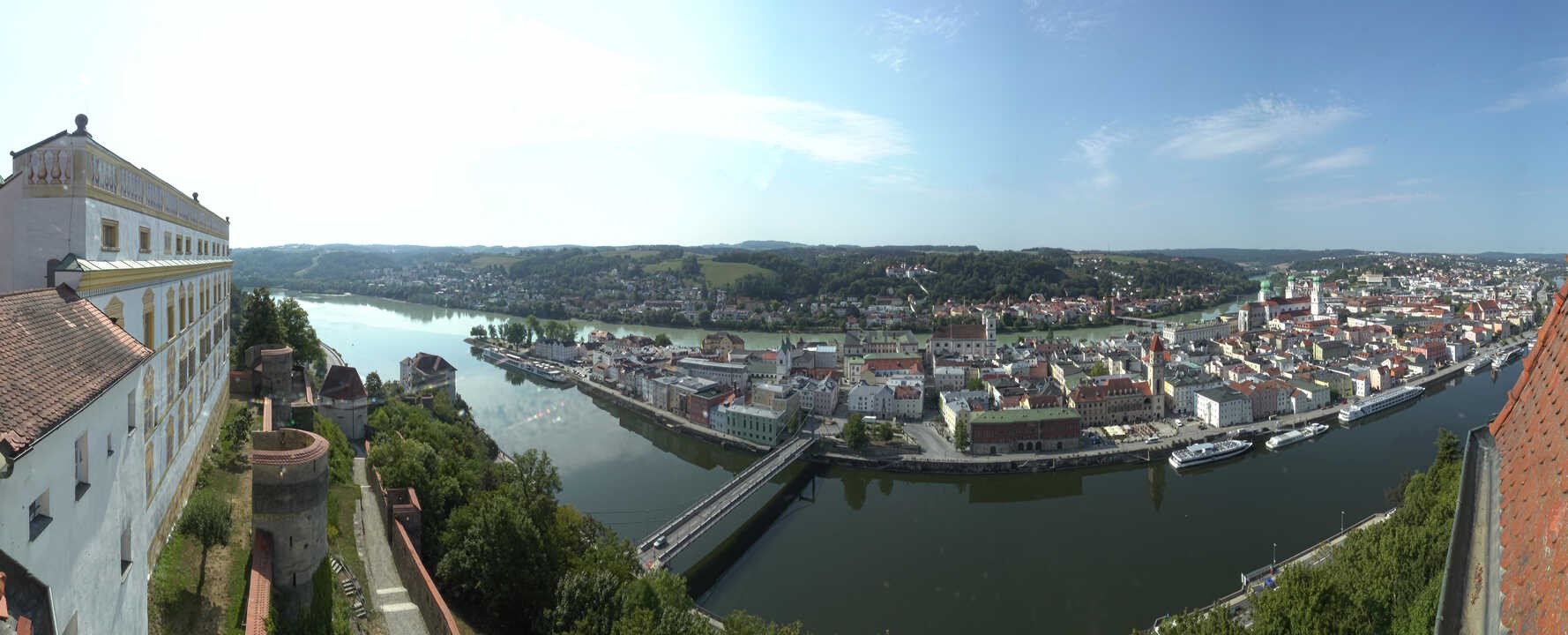 Archiv Foto Webcam Passau: Blick von der Veste Oberhaus auf Donau und Altstadt