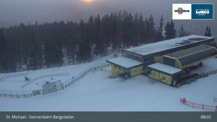 Archiv Foto Webcam St. Michael - Blick Bergstation Sonnenbahn Gondel