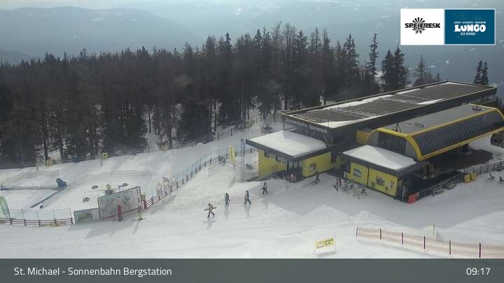 Archived image Webcam St. Michael - View Top Station Sonnenbahn