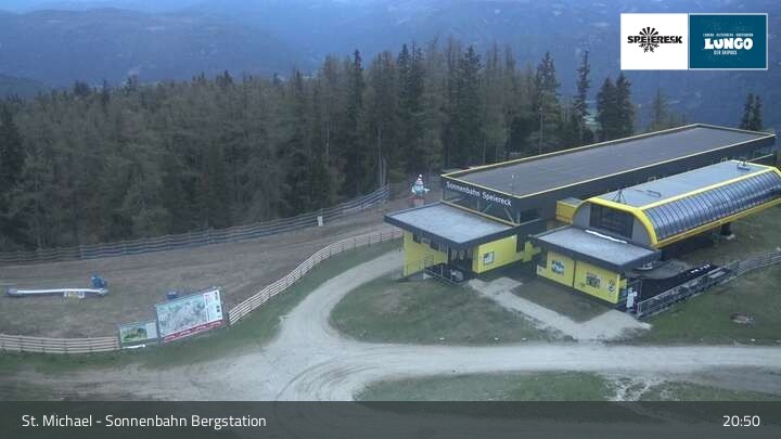 Archiv Foto Webcam St. Michael - Blick Bergstation Sonnenbahn Gondel