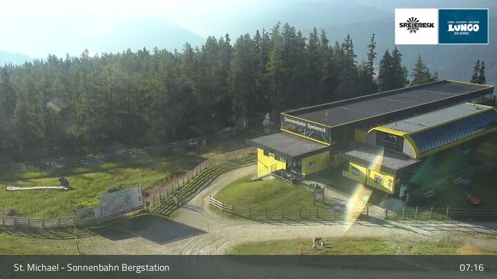 Archiv Foto Webcam St. Michael - Blick Bergstation Sonnenbahn Gondel