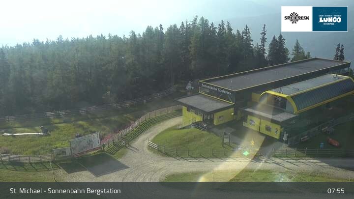 Archiv Foto Webcam St. Michael - Blick Bergstation Sonnenbahn Gondel