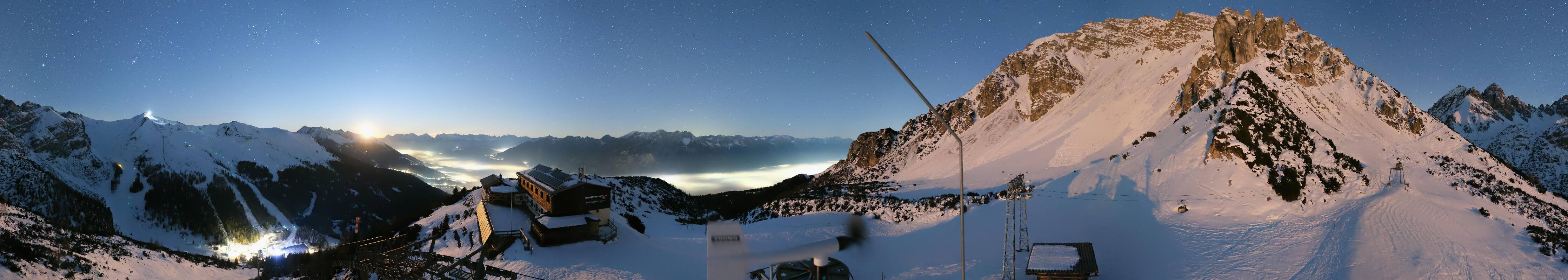 Archiv Foto Webcam Axams: Blick vom Birgitzköpflhaus