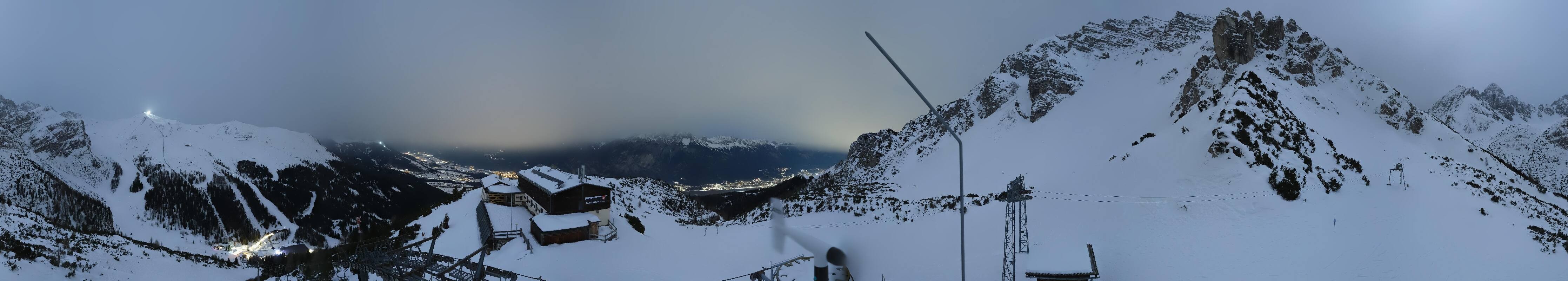 Archived image Webcam Axams: View Birgitzköpflhaus