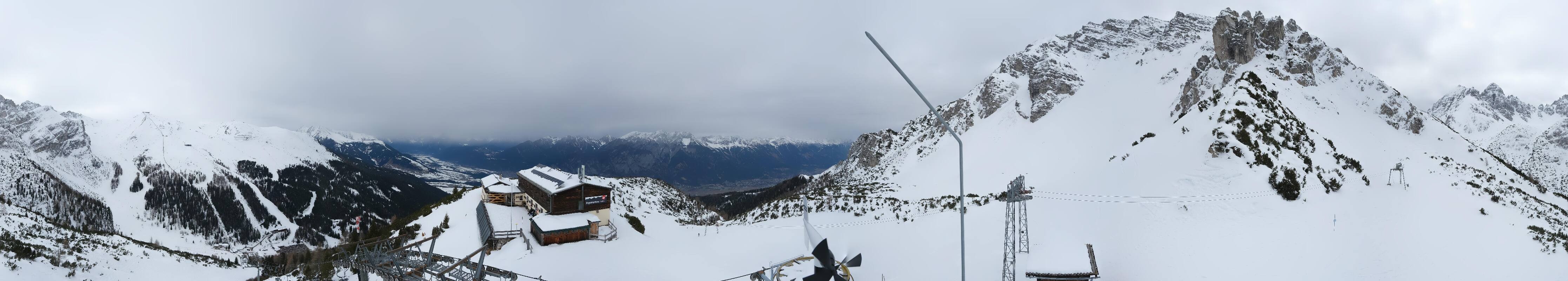 Archived image Webcam Axams: View Birgitzköpflhaus