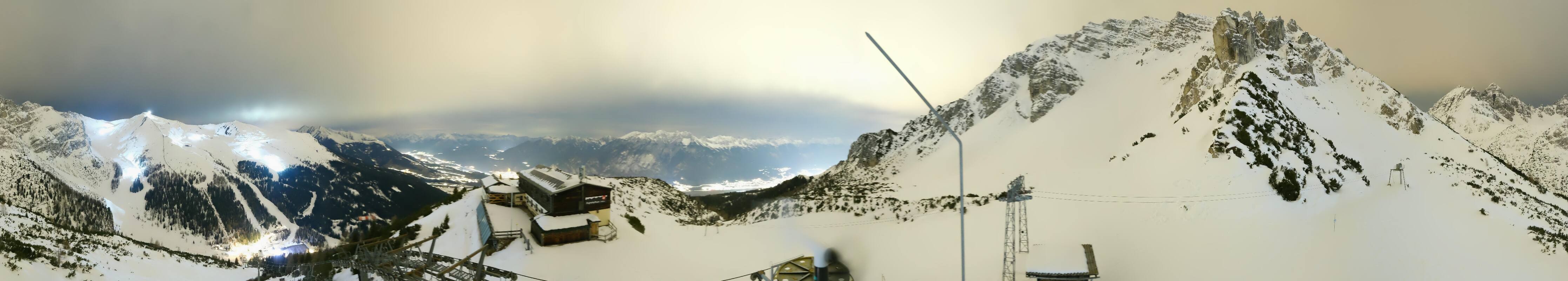 Archiv Foto Webcam Axams: Blick vom Birgitzköpflhaus