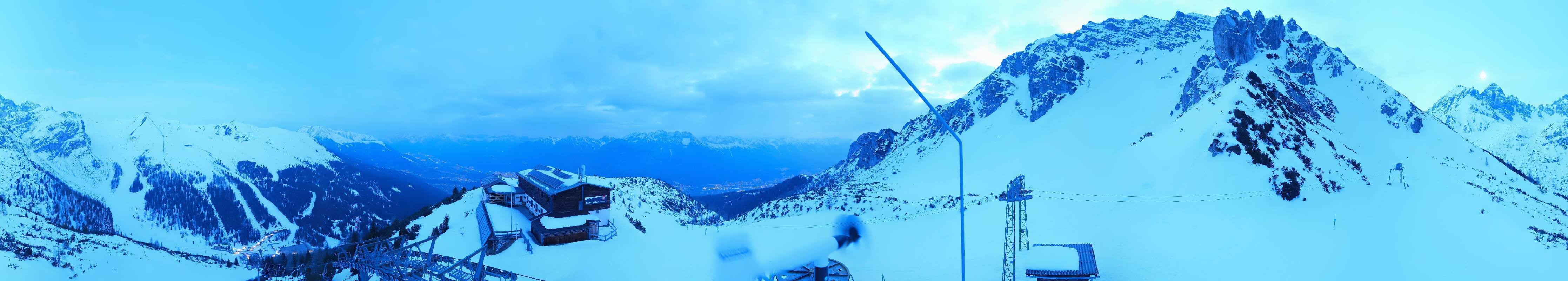 Archiv Foto Webcam Axams: Blick vom Birgitzköpflhaus