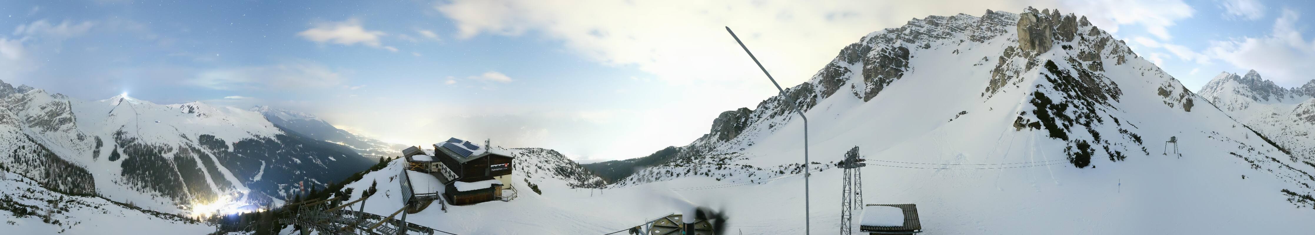 Archiv Foto Webcam Axams: Blick vom Birgitzköpflhaus