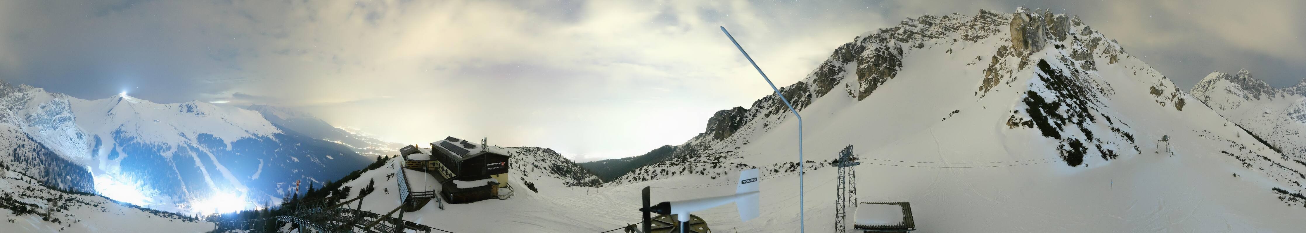 Archiv Foto Webcam Axams: Blick vom Birgitzköpflhaus