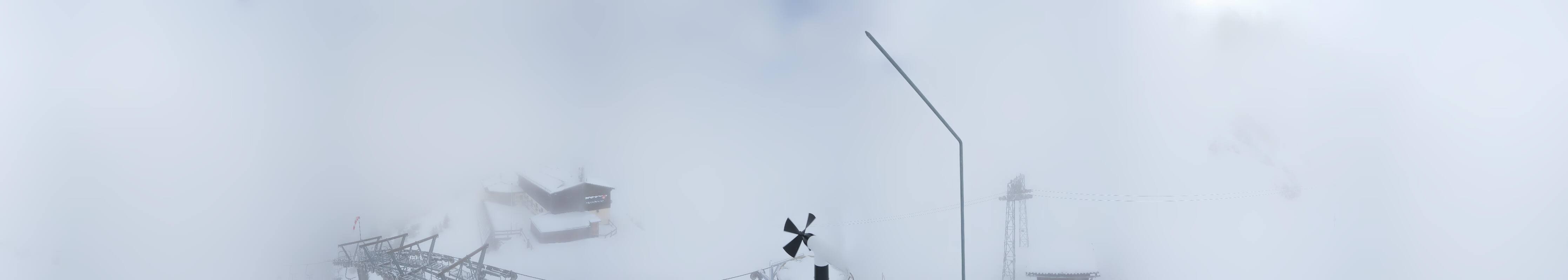 Archived image Webcam Axams: View Birgitzköpflhaus