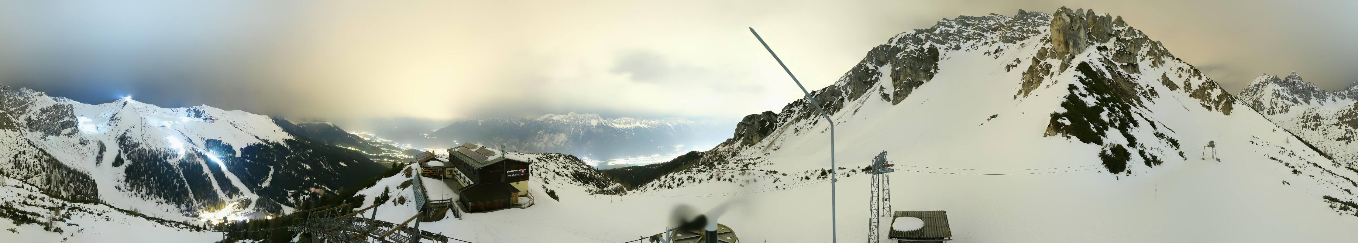 Archiv Foto Webcam Axams: Blick vom Birgitzköpflhaus