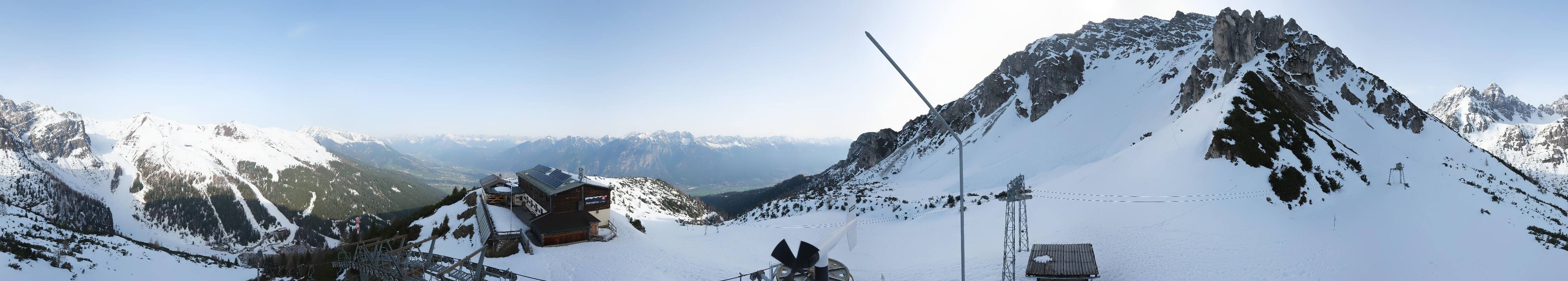 Archived image Webcam Axams: View Birgitzköpflhaus