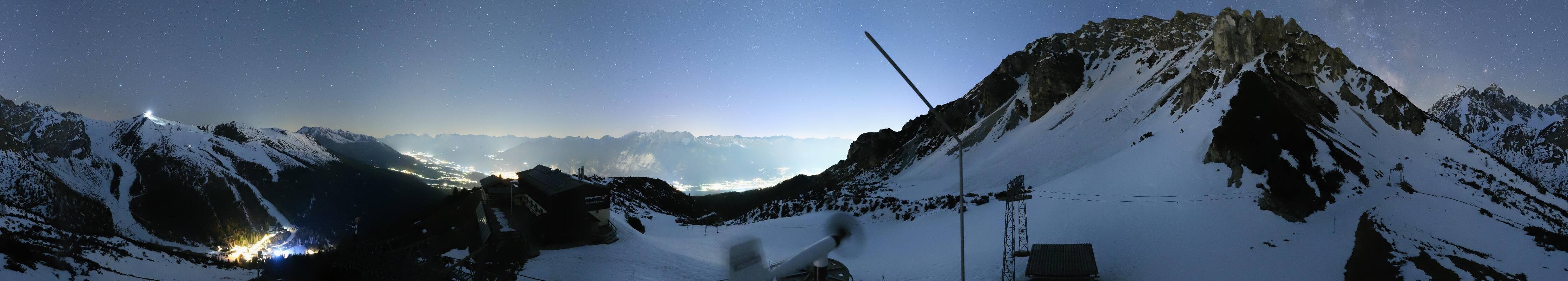 Archiv Foto Webcam Axams: Blick vom Birgitzköpflhaus