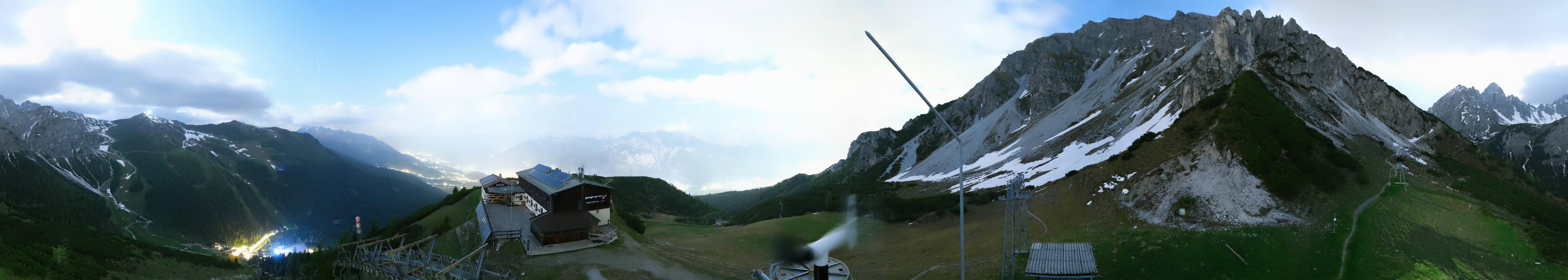 Archiv Foto Webcam Axams: Blick vom Birgitzköpflhaus