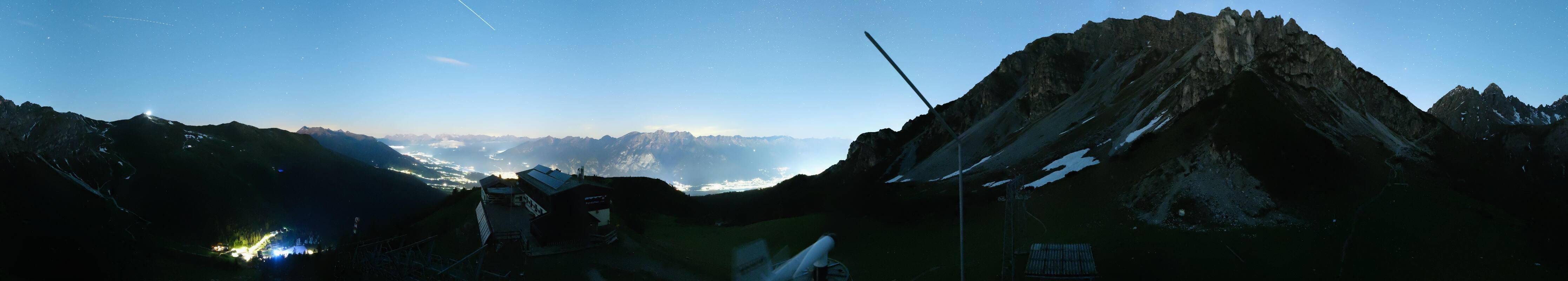 Archiv Foto Webcam Axams: Blick vom Birgitzköpflhaus