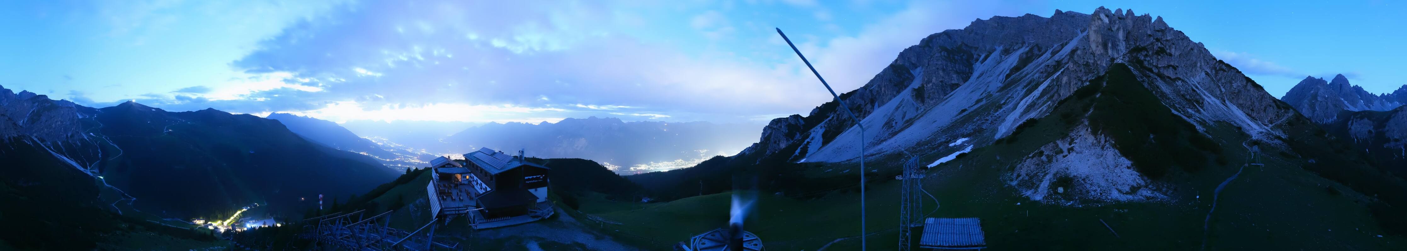Archiv Foto Webcam Axams: Blick vom Birgitzköpflhaus