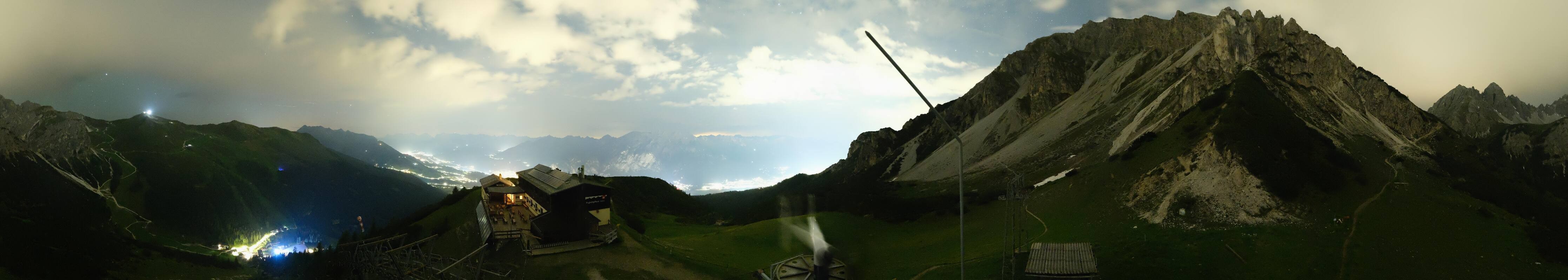 Archiv Foto Webcam Axams: Blick vom Birgitzköpflhaus