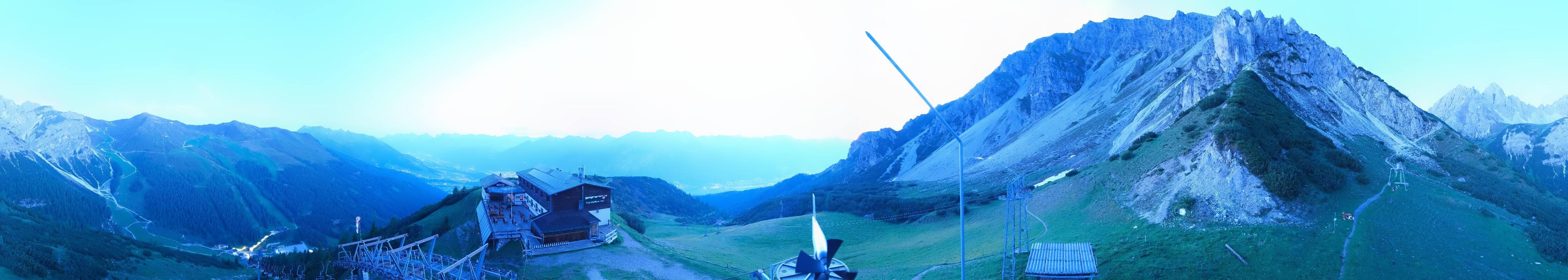 Archiv Foto Webcam Axams: Blick vom Birgitzköpflhaus