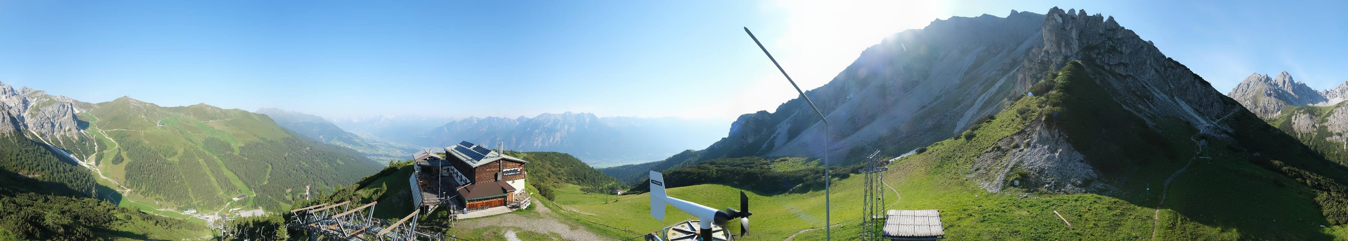 Archived image Webcam Axams: View Birgitzköpflhaus