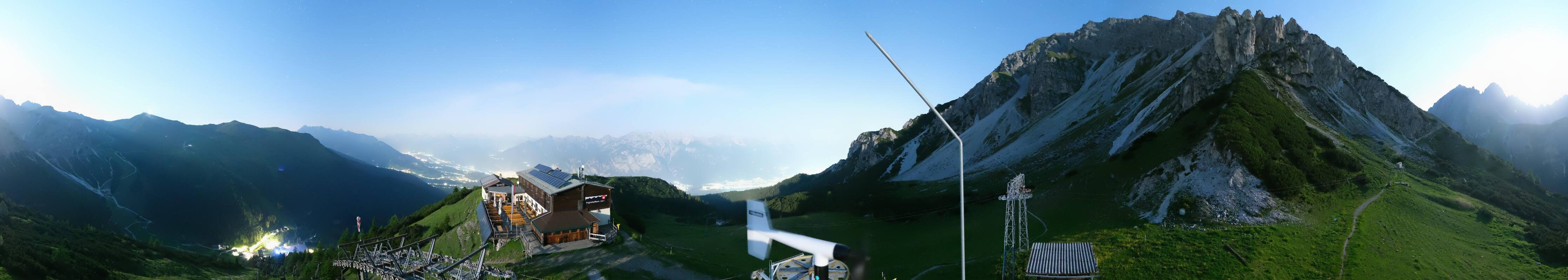 Archiv Foto Webcam Axams: Blick vom Birgitzköpflhaus