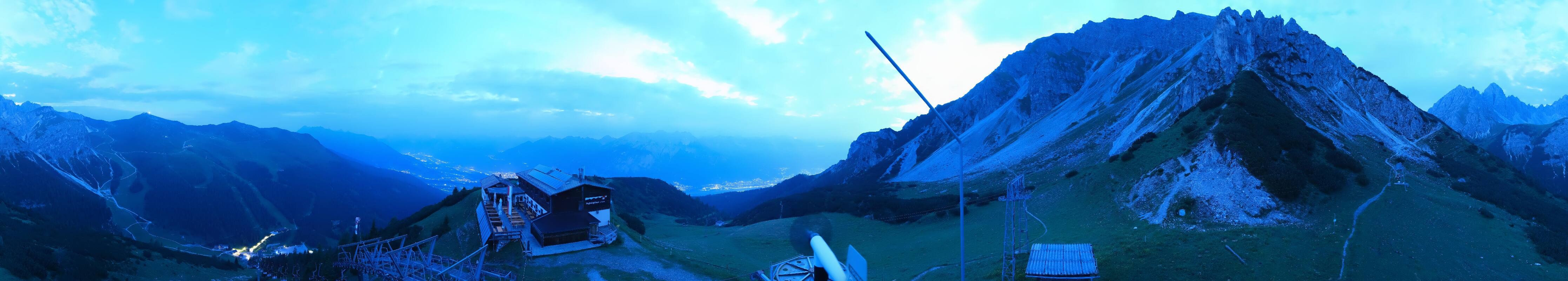 Archiv Foto Webcam Axams: Blick vom Birgitzköpflhaus