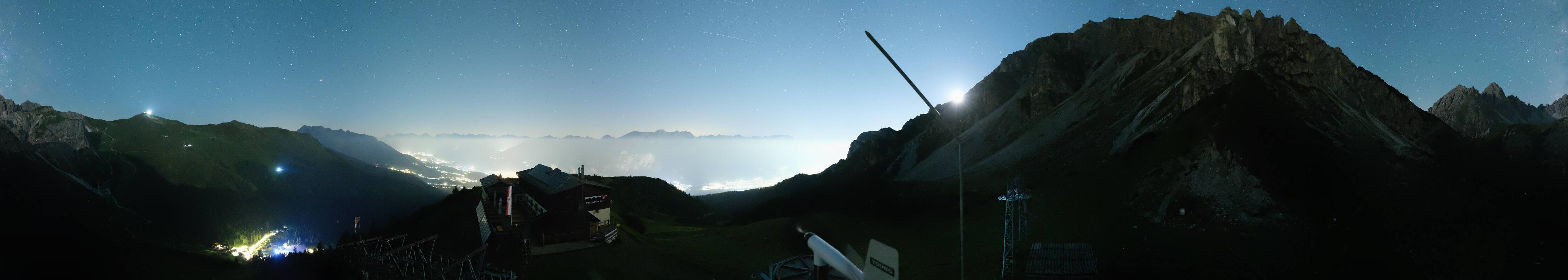 Archiv Foto Webcam Axams: Blick vom Birgitzköpflhaus
