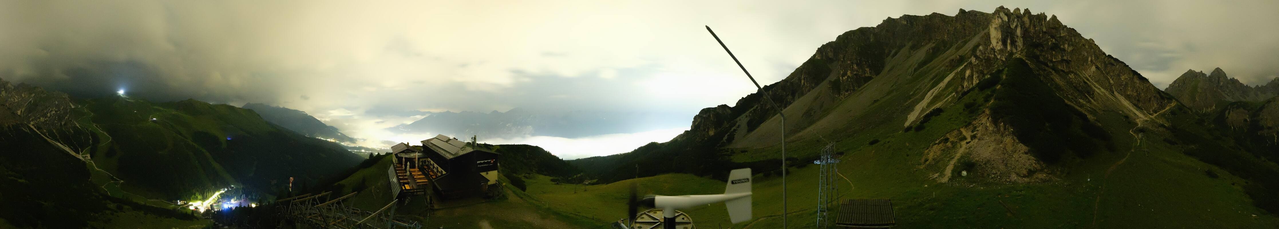Archiv Foto Webcam Axams: Blick vom Birgitzköpflhaus