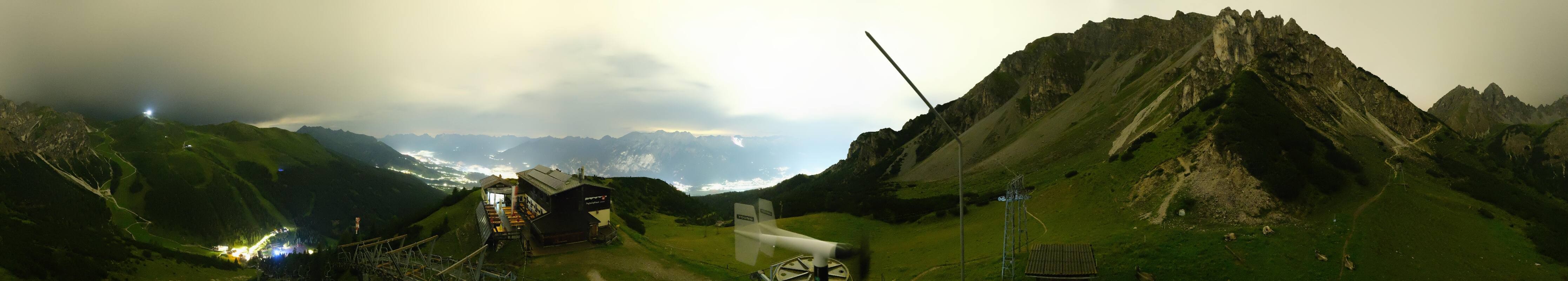 Archiv Foto Webcam Axams: Blick vom Birgitzköpflhaus