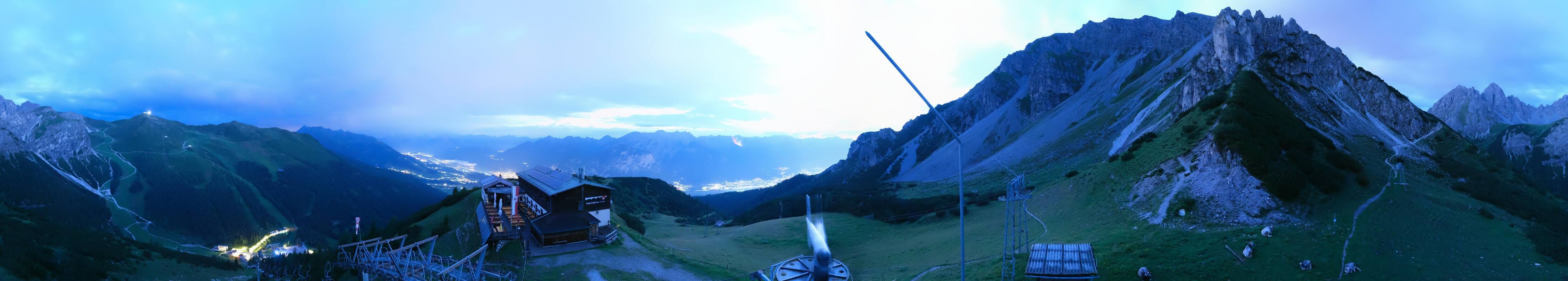 Archiv Foto Webcam Axams: Blick vom Birgitzköpflhaus